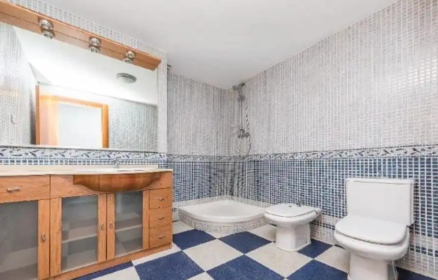 Baño de Piso en venta en Badalona