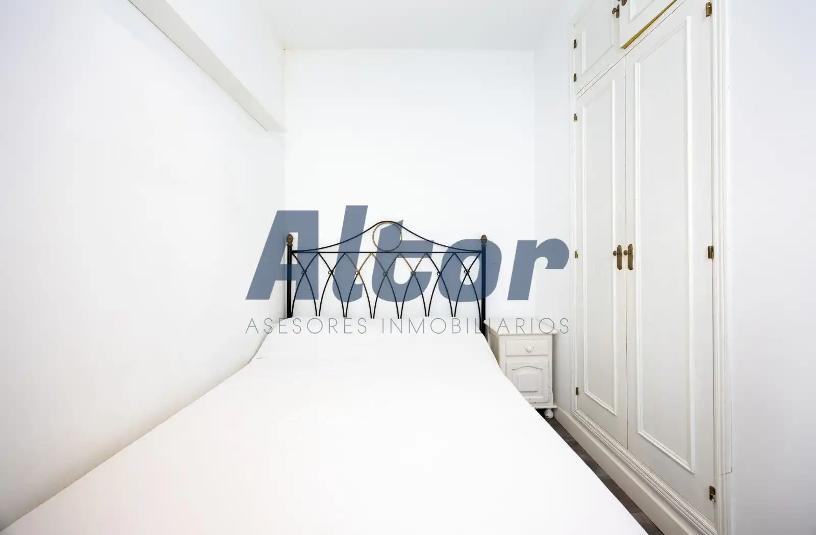 Habitación de Piso en venta en Madrid con Aire acondicionado y Calefacción