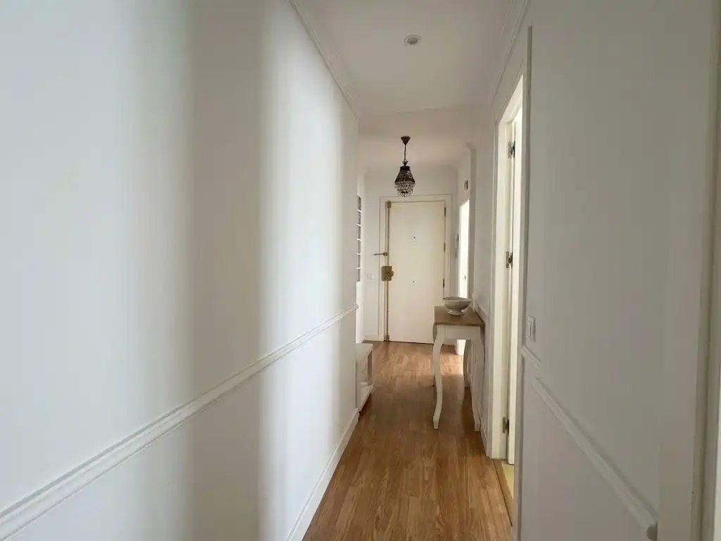 Flat for sale in Algeciras  with Air Conditioner and Balcony