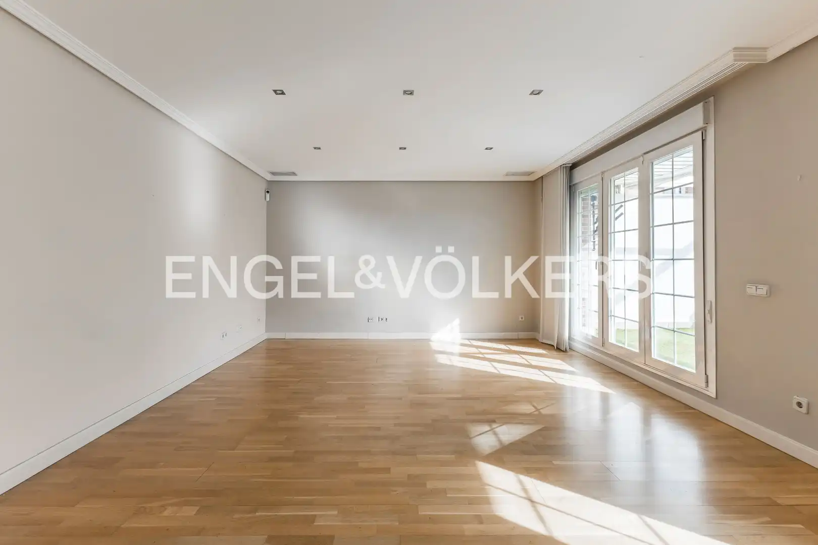 Sala de estar de Piso en venta en Madrid con Aire acondicionado, Calefacción y Jardín privado