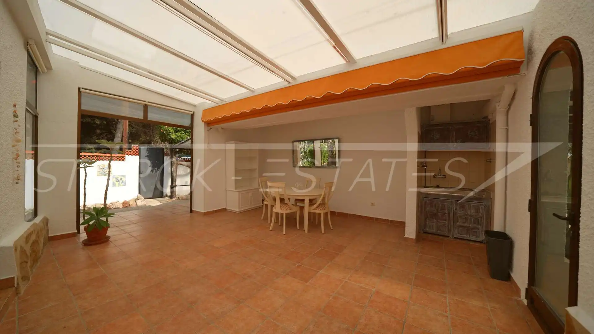 Terrassa de Casa o xalet en venda en Els Poblets amb Aire condicionat, Jardí privat i Piscina