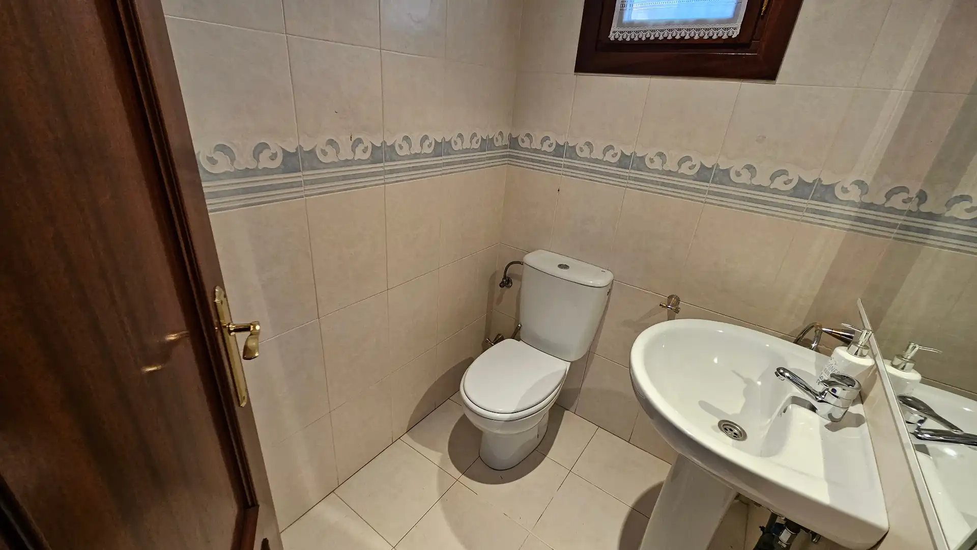 Baño de Casa adosada en venta en Alegría-Dulantzi con Calefacción, Parquet y Terraza
