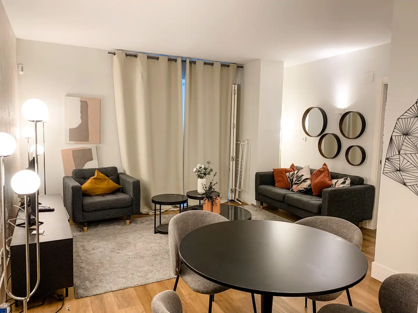 Wohnzimmer von Wohnung zur Miete in  Valencia Capital mit Klimaanlage, Heizung und Privatgarten