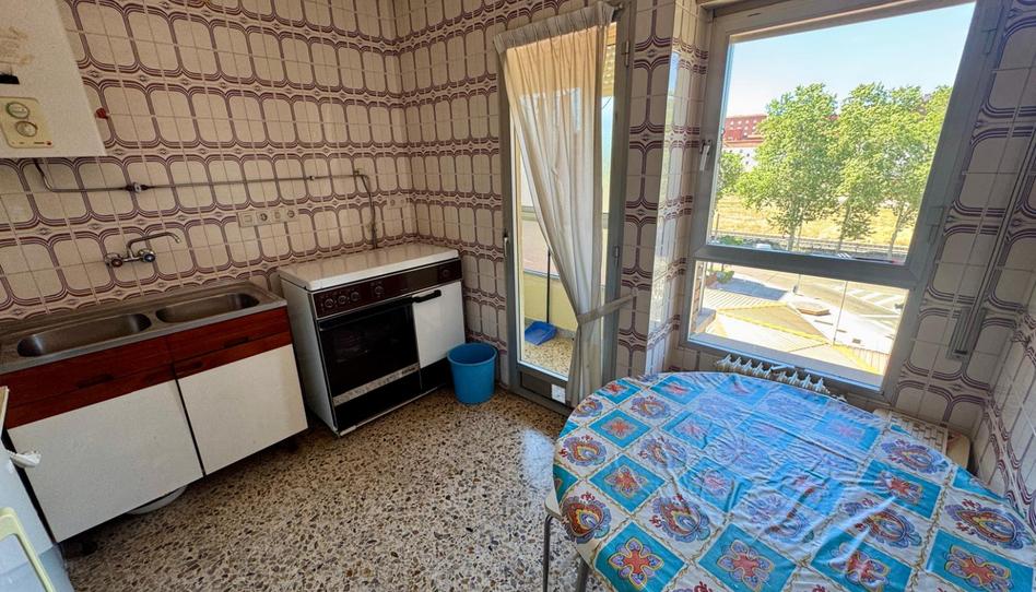 Photo 1 of Flat for sale in Palencia - Cl Juan Bravo, Pan y Guindas, Palencia