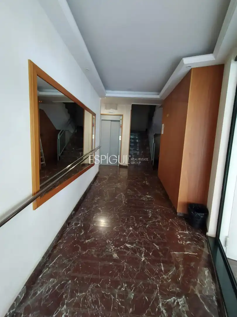 Maisonette zum Verkauf in Girona mit Klimaanlage, Heizung und Parkett