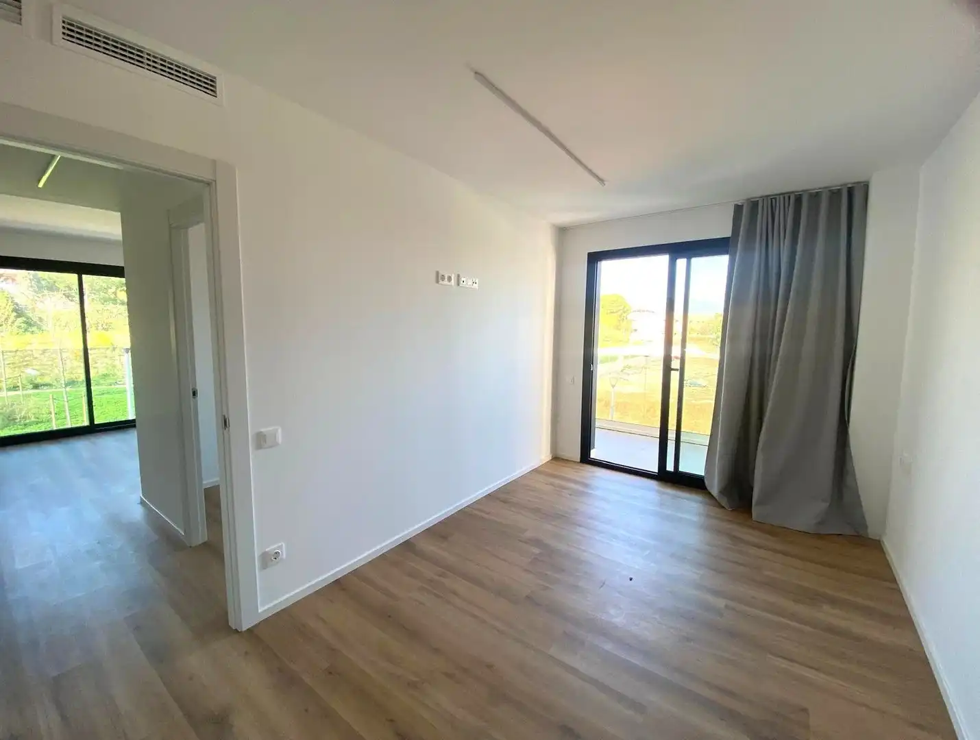 Schlafzimmer von Maisonette zum Verkauf in Sant Boi de Llobregat mit Klimaanlage, Heizung und Terrasse