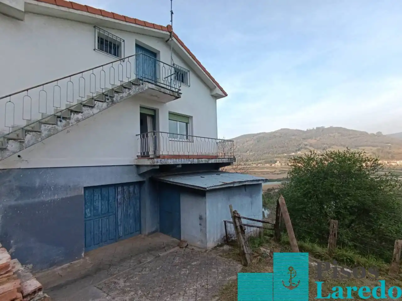 Vista exterior de Casa o chalet en venta en Voto con Jardín privado, Terraza y Amueblado