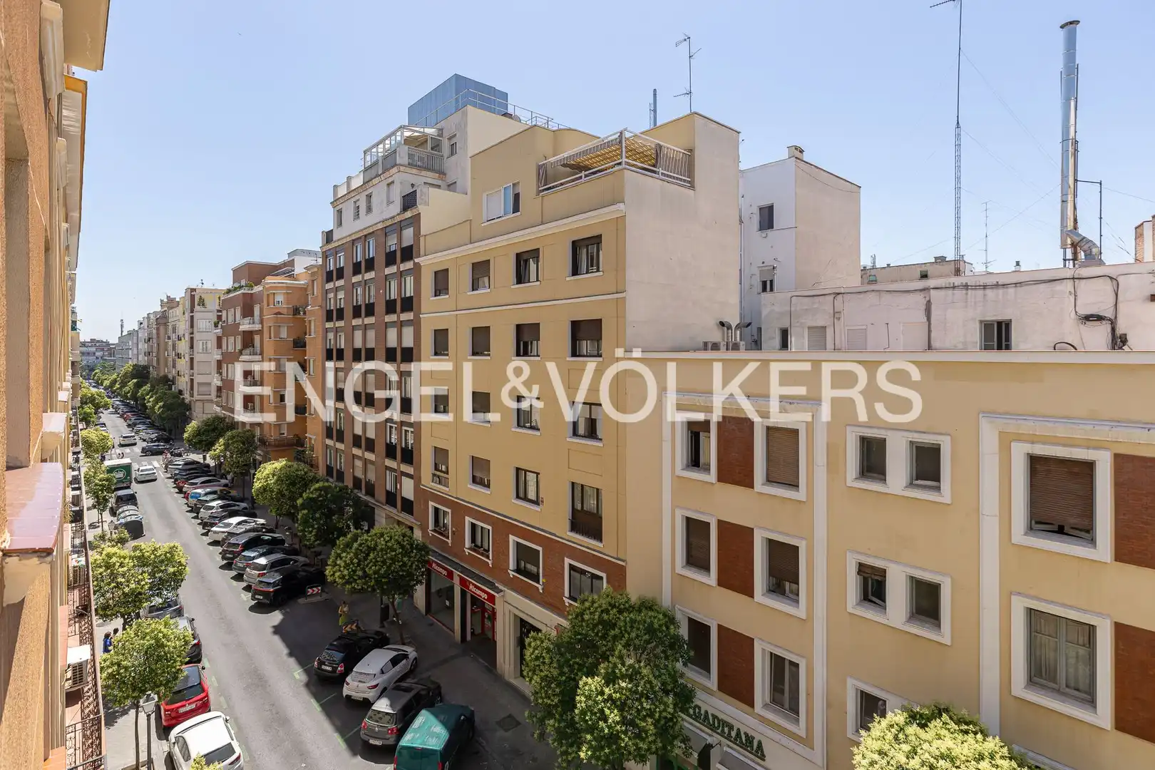 Vista exterior de Pis en venda en Madrid amb Aire condicionat, Calefacció i Parquet