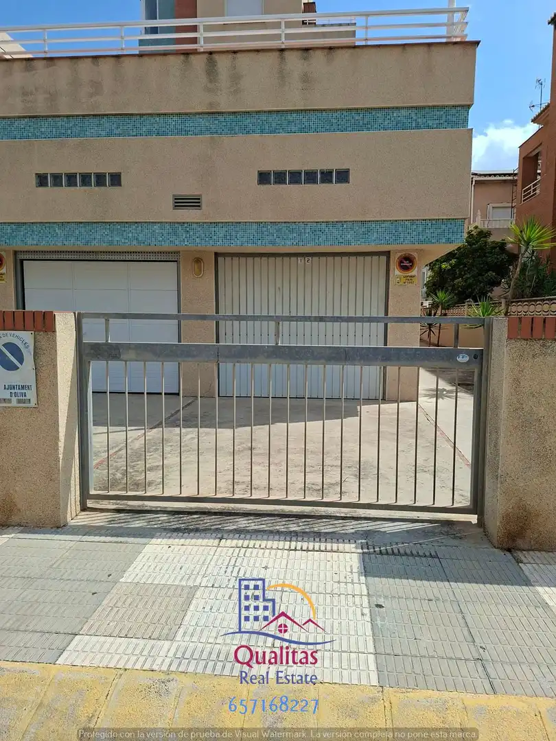 Vista exterior de Apartamento de alquiler en Oliva con Aire acondicionado, Calefacción y Terraza