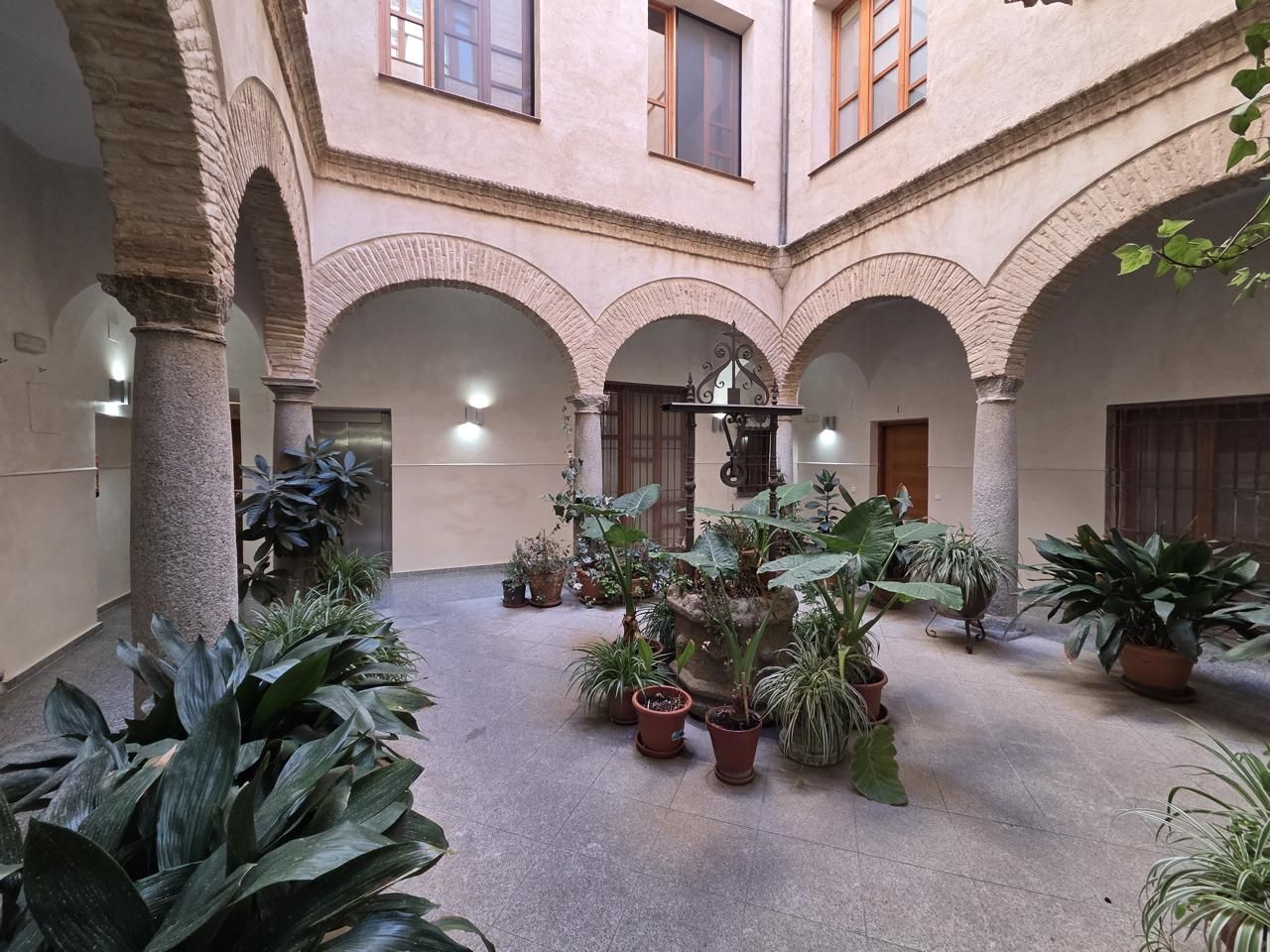 Apartment for sale in  Toledo Capital  with Air Conditioner and Heating