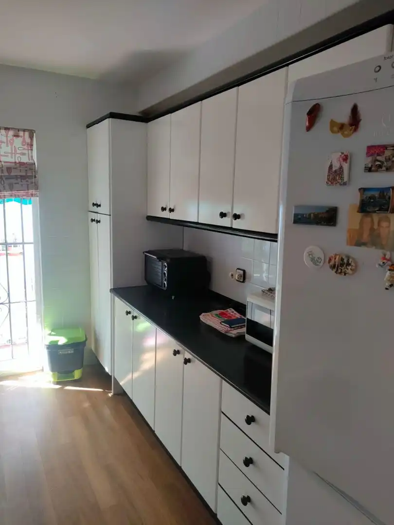 Kitchen of Flat for rent in Sevilla  with Air Conditioner and Furnished