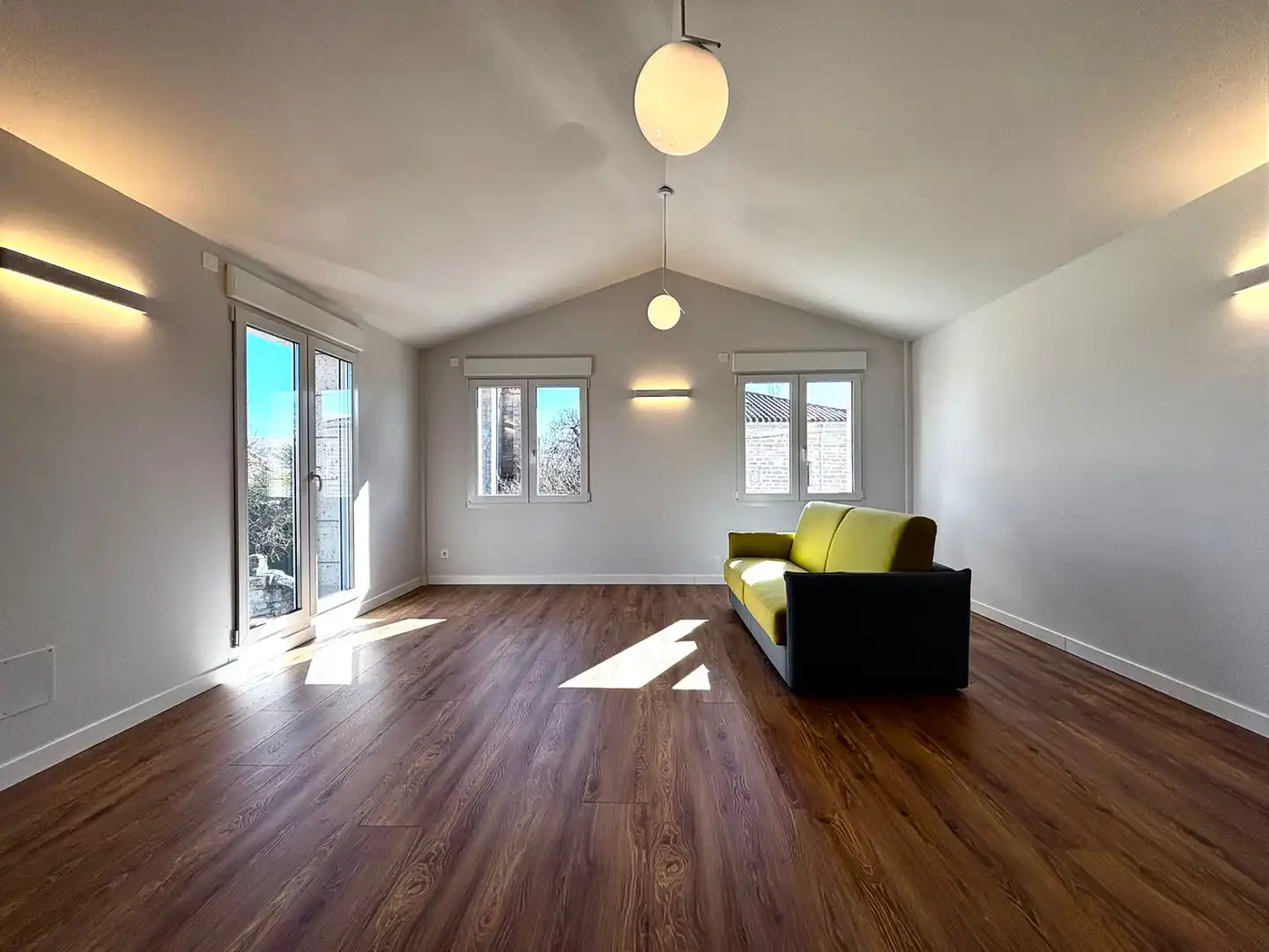 Sala de estar de Casa o chalet en venta en Quintanilla Vivar con Calefacción y Trastero