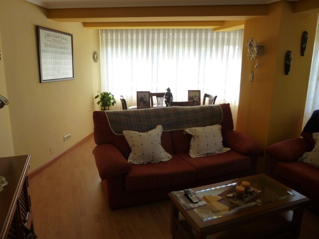 Wohnzimmer von Wohnung zum Verkauf in Avilés