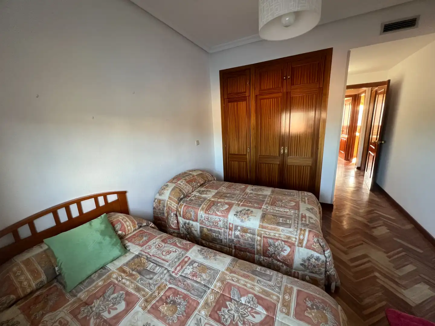 Schlafzimmer von Wohnung zum Verkauf in Alcorcón mit Heizung, Privatgarten und Möbliert