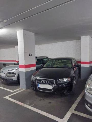 Garaje en Venta en Passeig de la Zona Franca, 208 en La Marina del Port