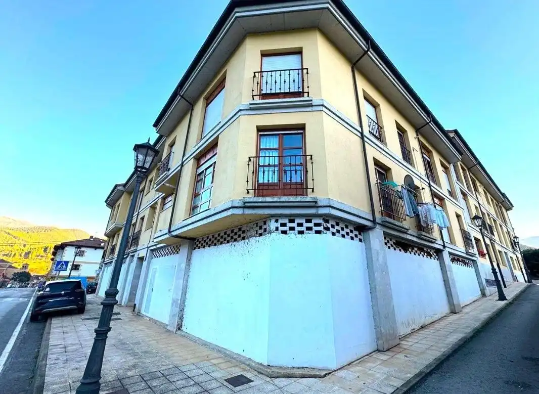 Vista exterior de Dúplex en venta en Potes con Trastero