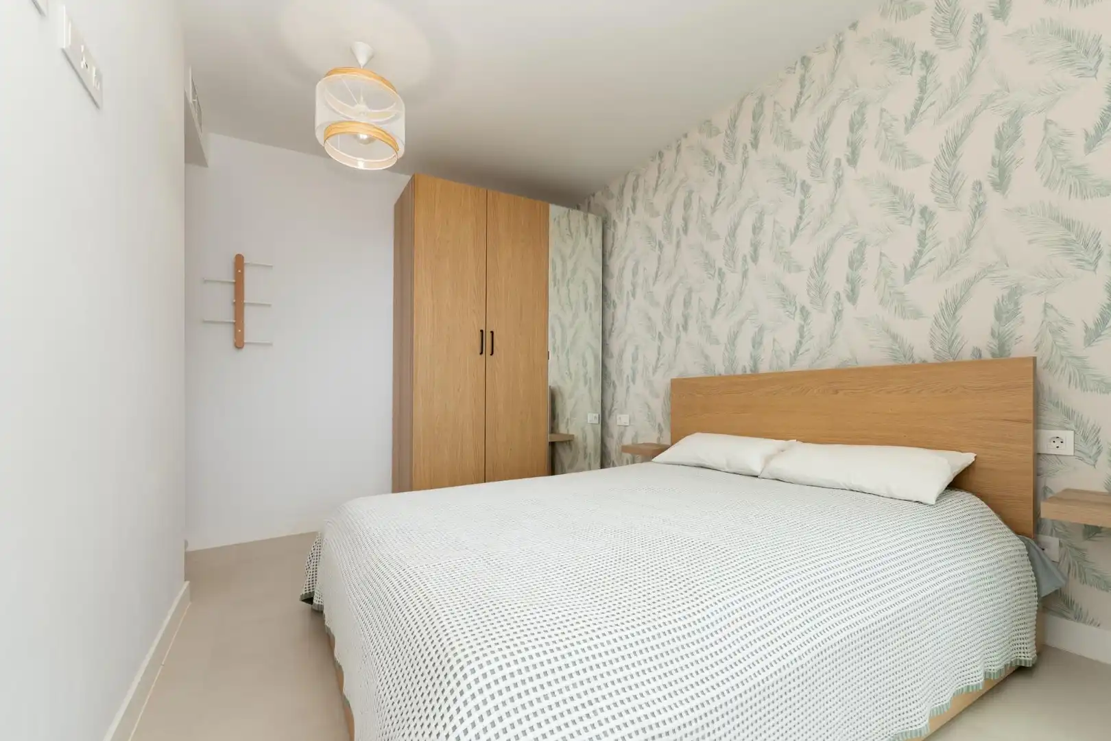 Bedroom of Flat for sale in Rincón de la Victoria  with Air Conditioner and Community pool