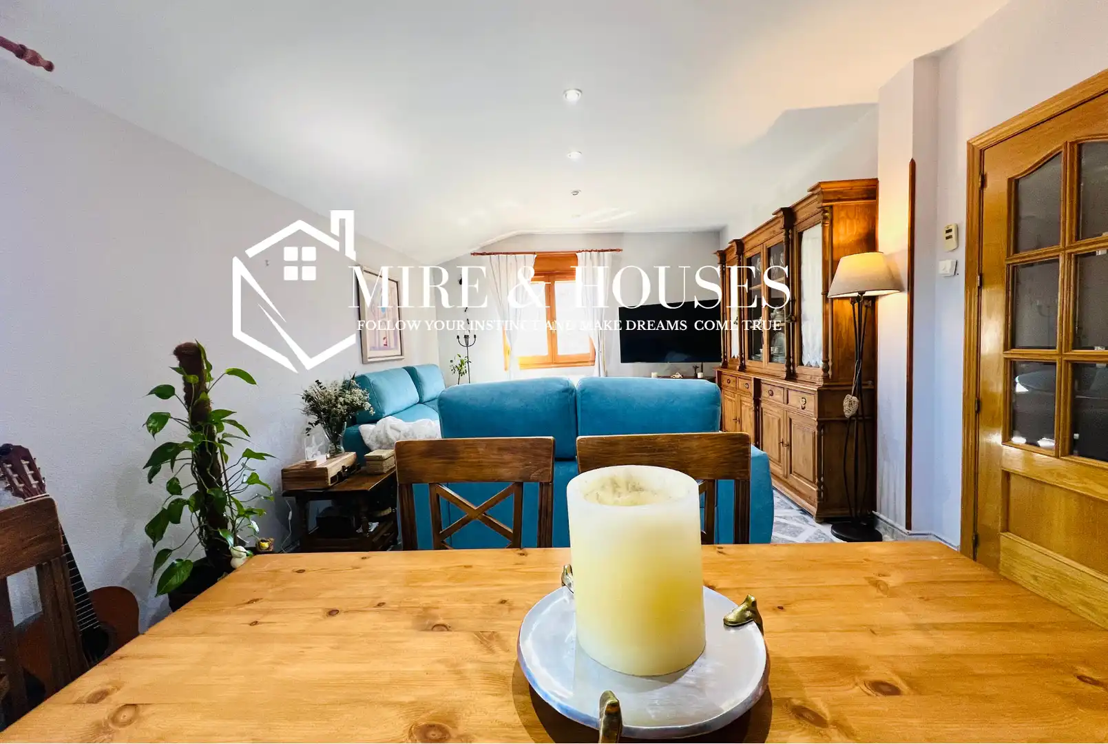 Sala de estar de Casa o chalet en venta en Collado Hermoso con Calefacción, Jardín privado y Terraza