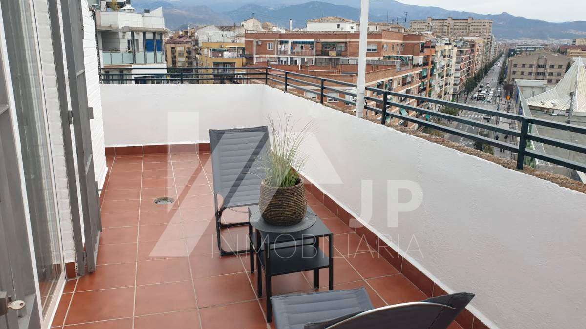 Terrace of Attic to rent in  Granada Capital  with Air Conditioner, Heating and Terrace