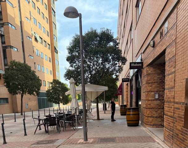 Local comercial en Venta en Valdebernardo - Valderribas