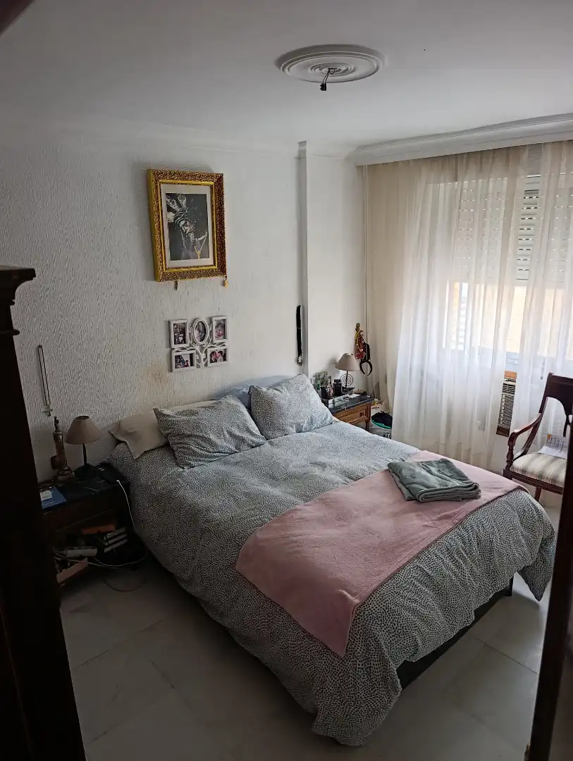 Bedroom of Flat for sale in Sevilla  with Furnished and Balcony