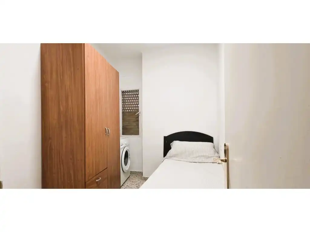 Habitación de Piso en venta en Calles con Aire acondicionado, Balcón y Internet