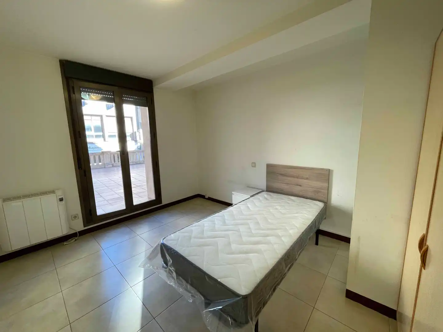 Schlafzimmer von Wohnung zur Miete in Graus mit Heizung, Terrasse und Möbliert