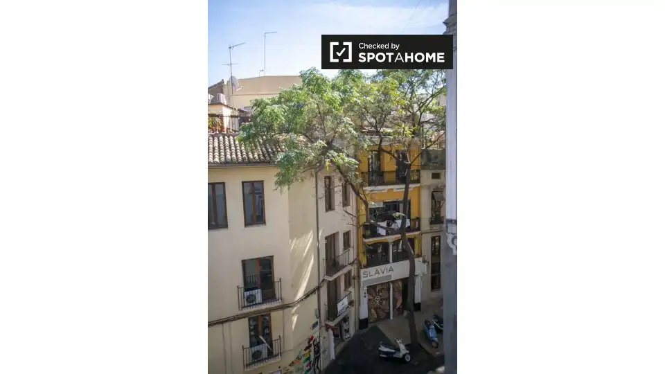 Vista exterior de Piso de alquiler en Valencia con Aire acondicionado, Calefacción y Amueblado