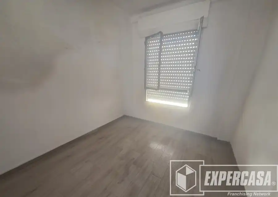 Habitación de Piso en venta en Alzira con Amueblado