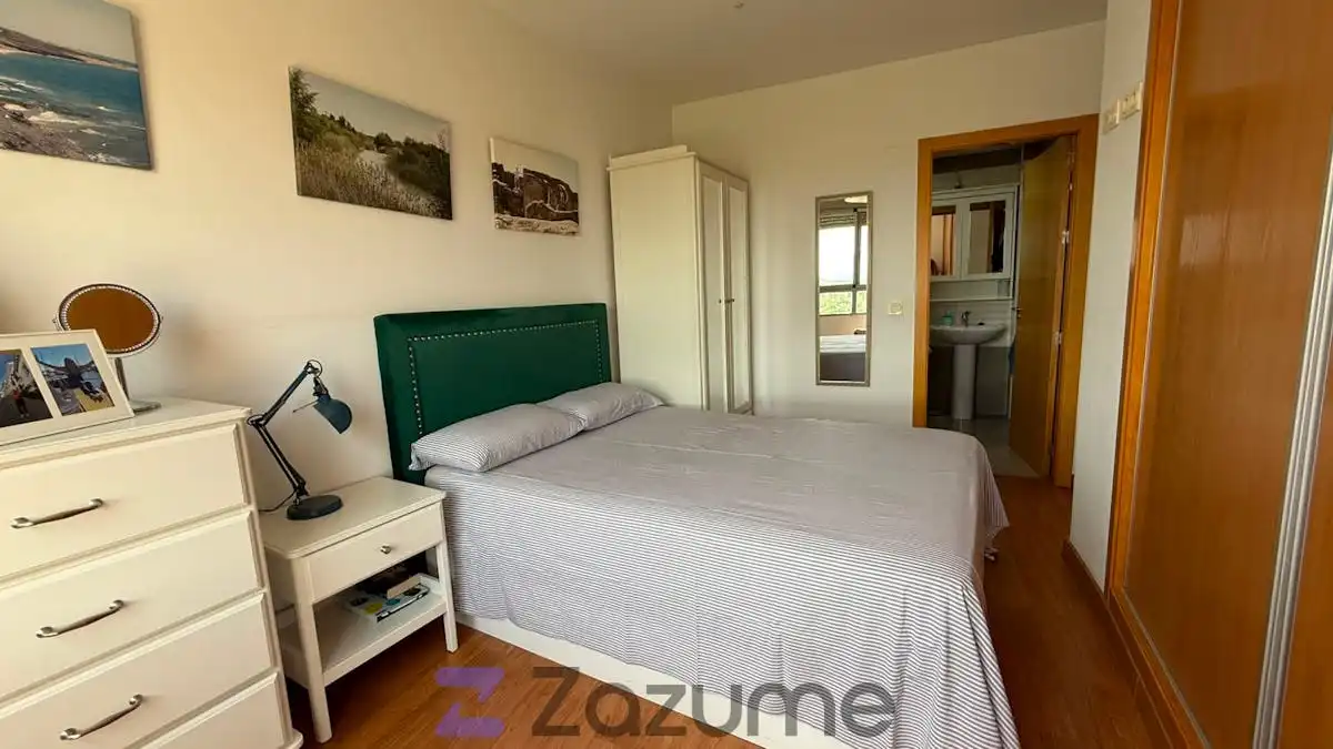 Habitación de Piso de alquiler en Murcia con Aire acondicionado, Calefacción y Horno