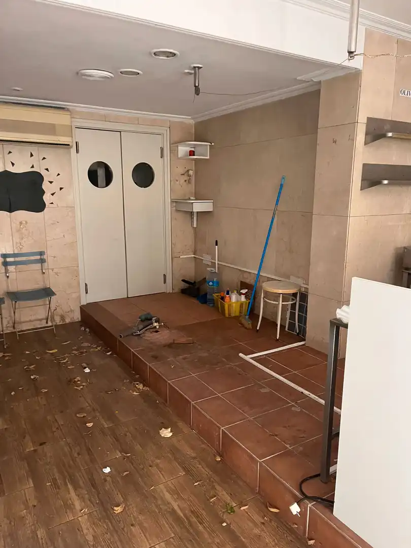 Commercial properties for rent in N/A, -1, Sant Narcís