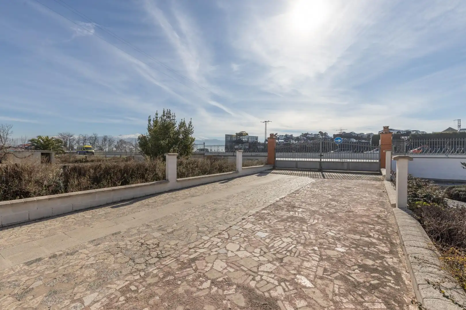 Vista exterior de Casa o chalet en venta en Granada con Calefacción, Jardín privado y Piscina