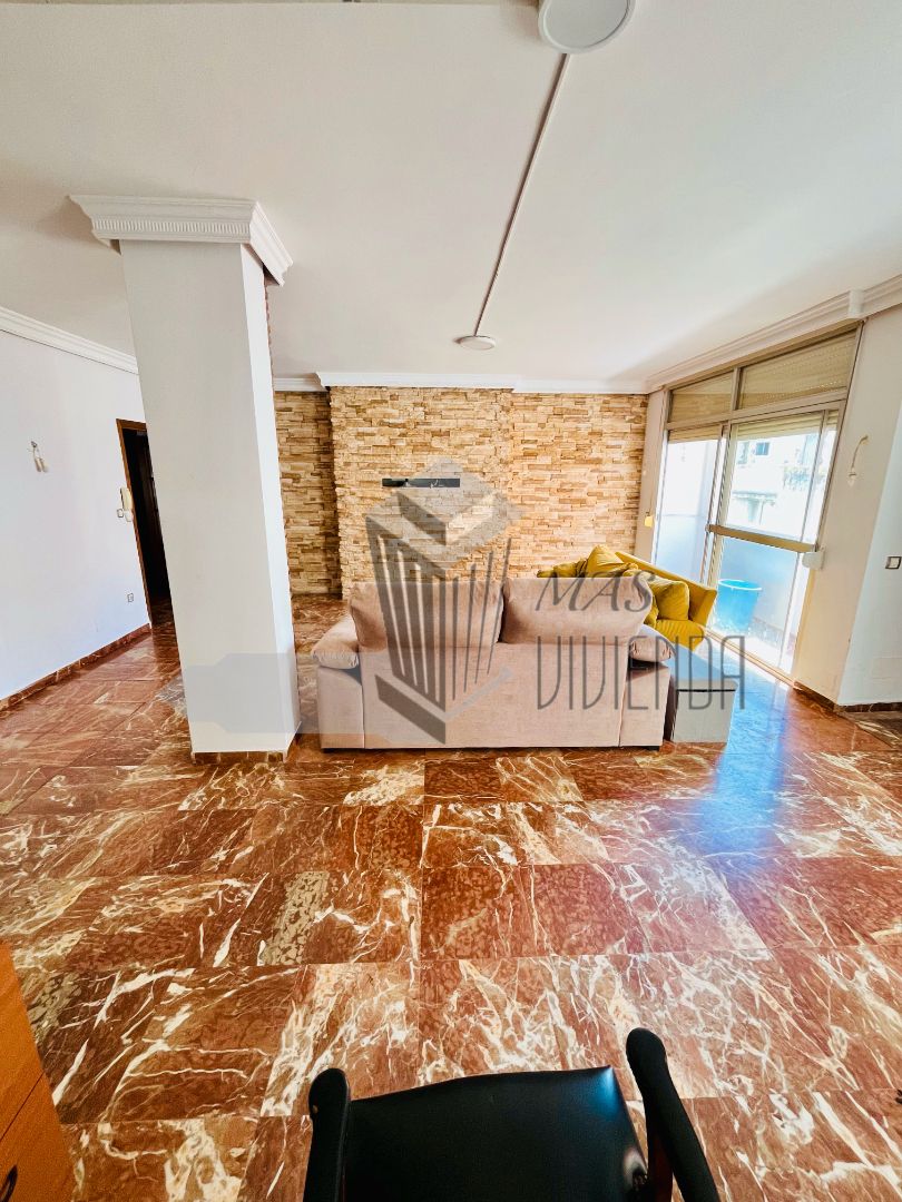 Piso en venta en Calle Coronel Ceballos, Casco Antiguo