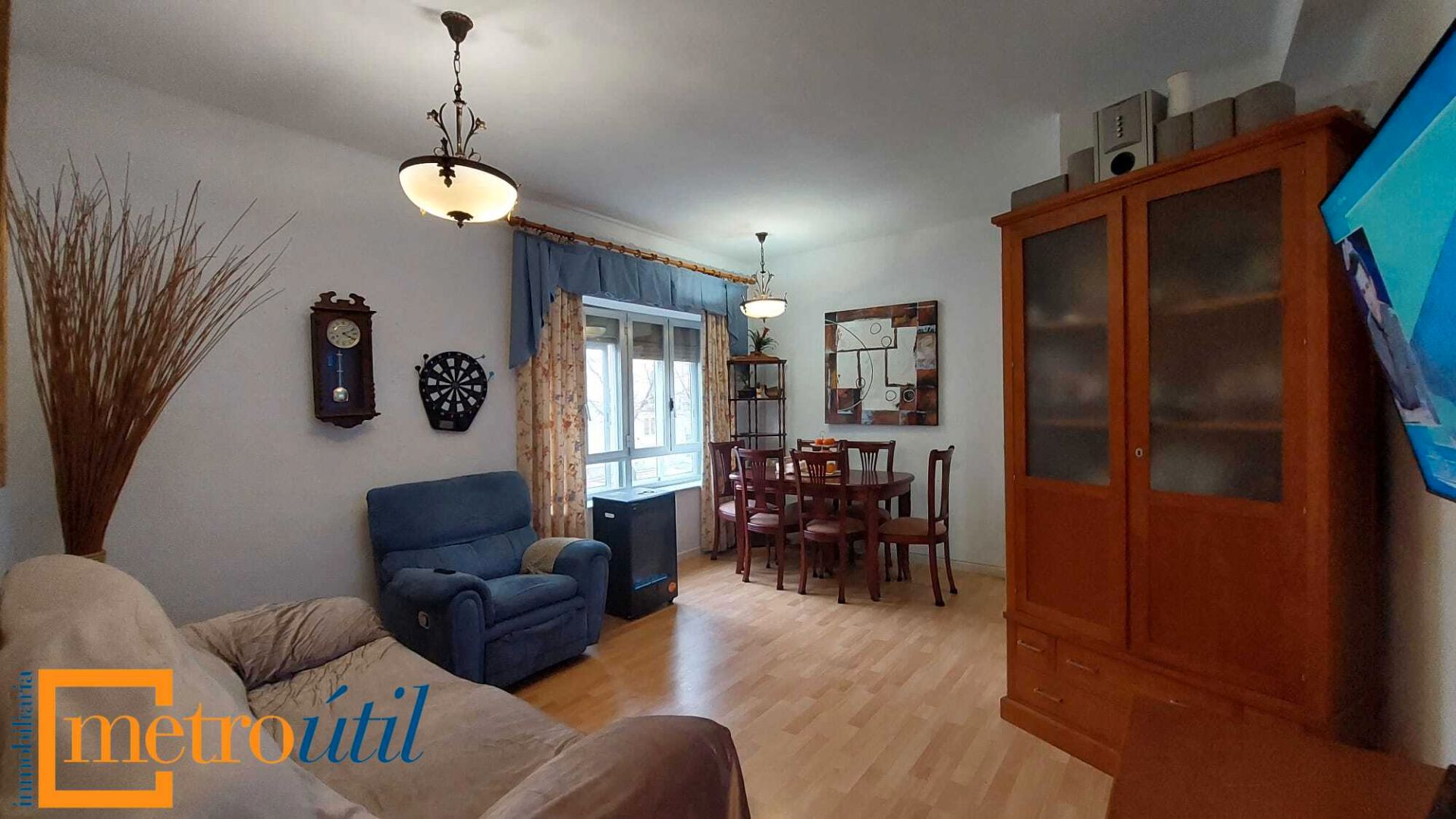 Living room of Flat for sale in Salamanca Capital  with Heating and Parquet flooring
