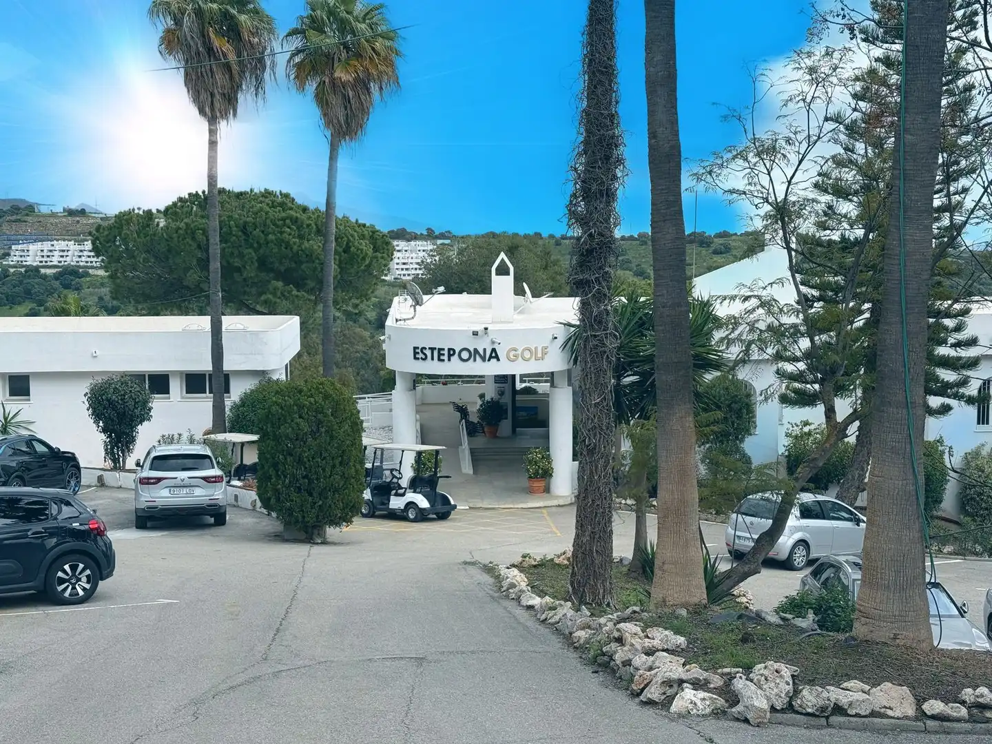 Vista exterior de Residencial en venta en Estepona