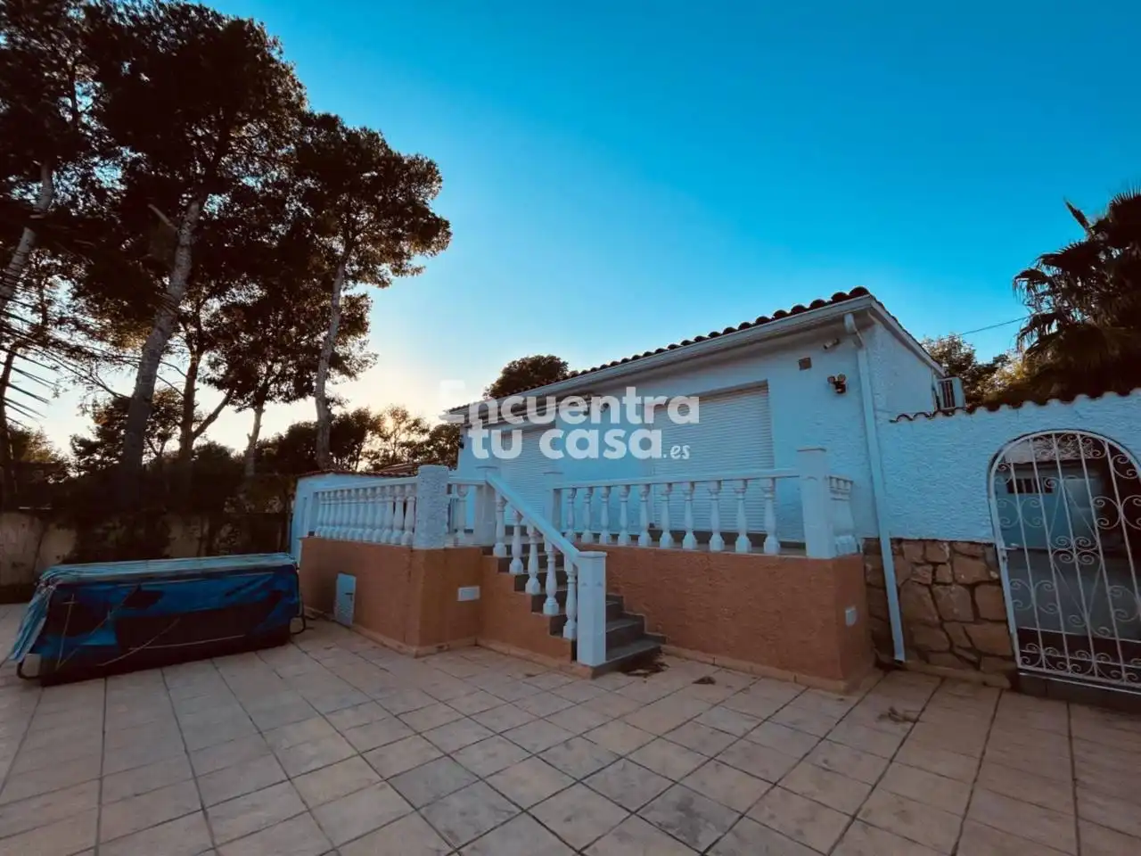 Vista exterior de Casa o chalet en venta en La Nucia con Aire acondicionado, Jardín privado y Terraza
