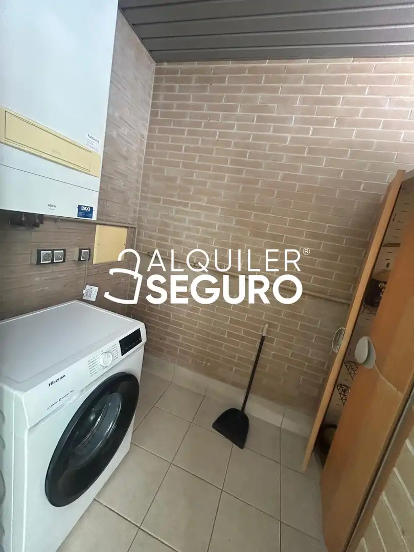 Flat with pool to rent in Catedratica Asun. Linares, imagen 42