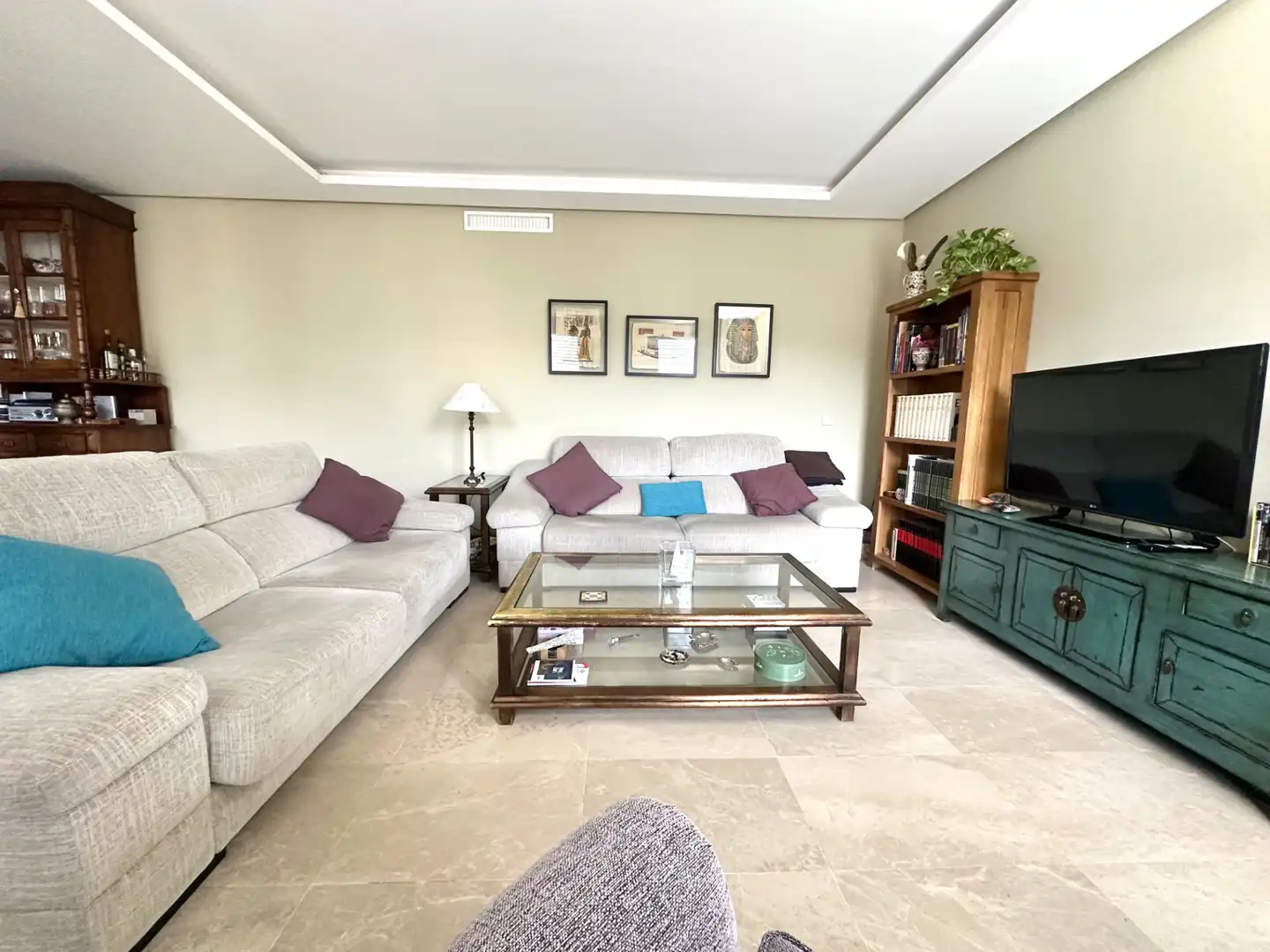 Living room of Flat for sale in Madrid  with Air Conditioner, Heating and Storage room