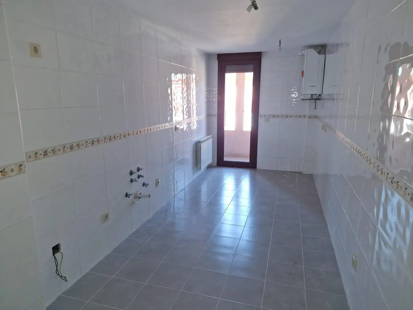 Kitchen of Flat for sale in Camponaraya  with Heating, Terrace and Storage room