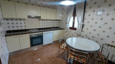 Photo 2 of Flat for sale in Gregorio Mendibil Kalea, 1, Amorebieta-Etxano, Bizkaia