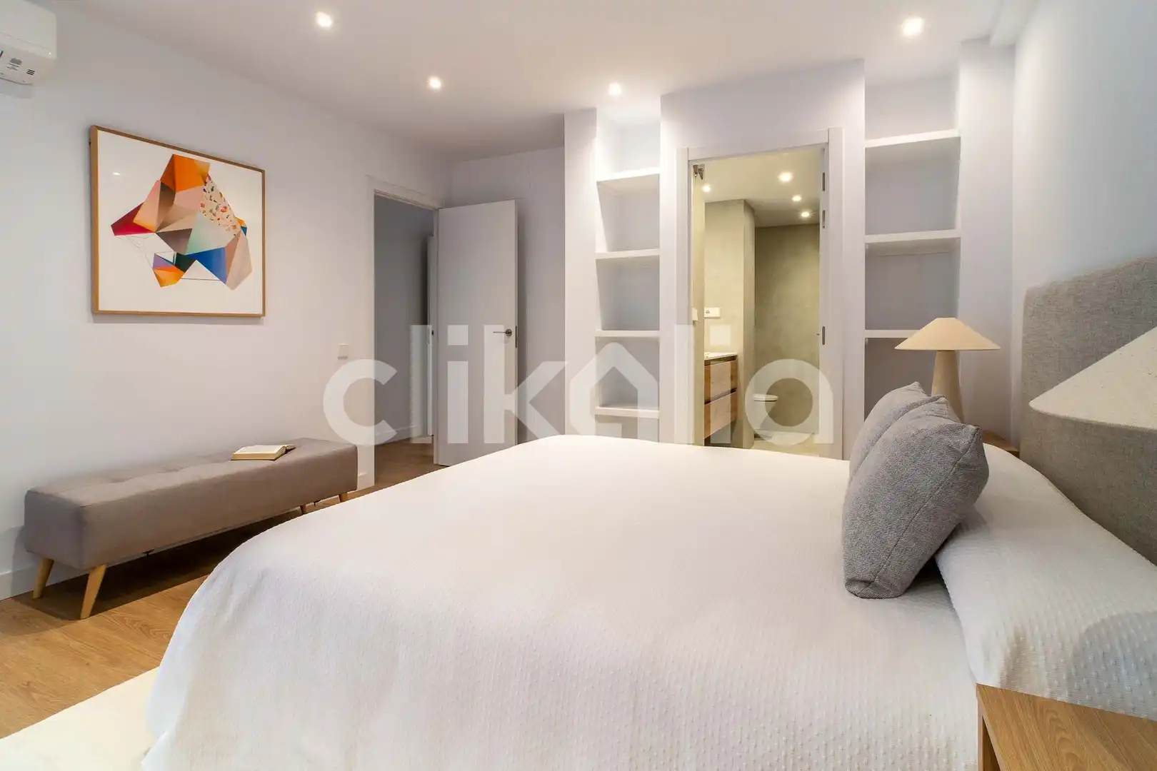 Bedroom of Flat for sale in Madrid  with Air Conditioner, Heating and Private garden