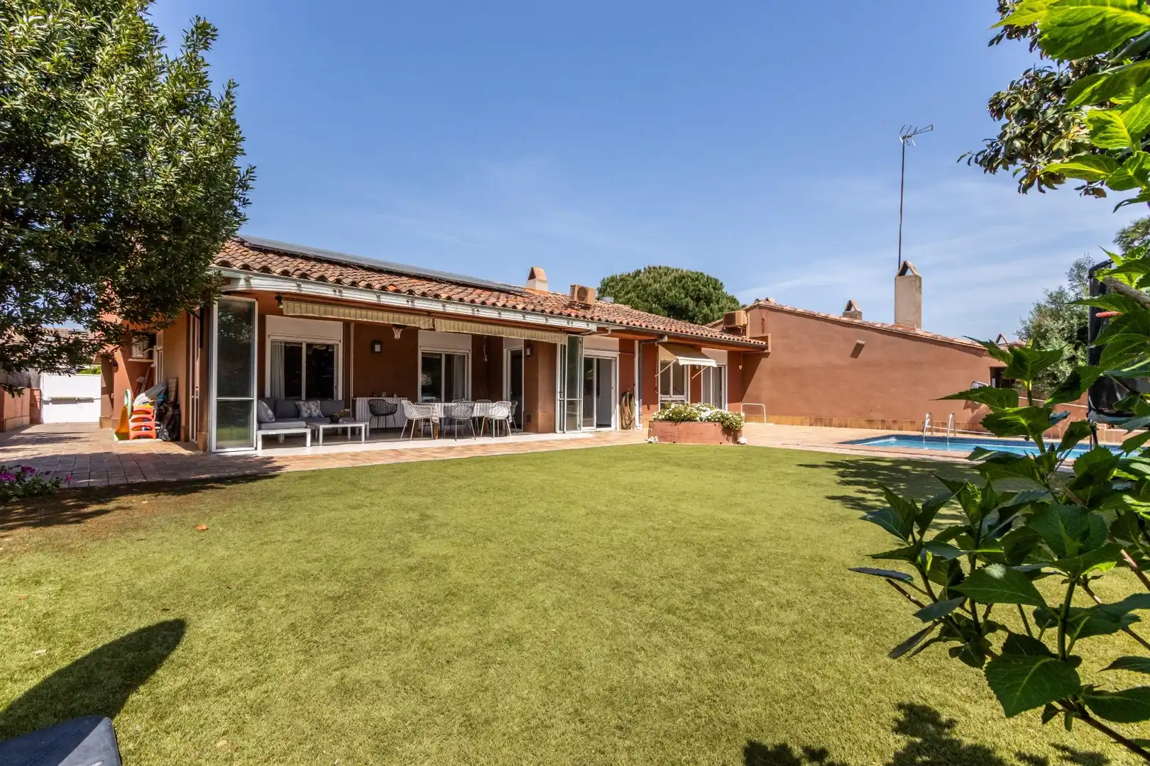 Jardí de Casa o xalet en venda en Sant Quirze del Vallès amb Aire condicionat, Calefacció i Jardí privat