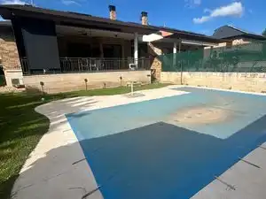 Piscina de Casa o chalet en venta en Guadarrama, Madrid