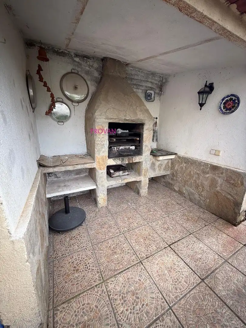 Kitchen of Detached homes for sale in Loeches  with Heating, Private garden and Storage room