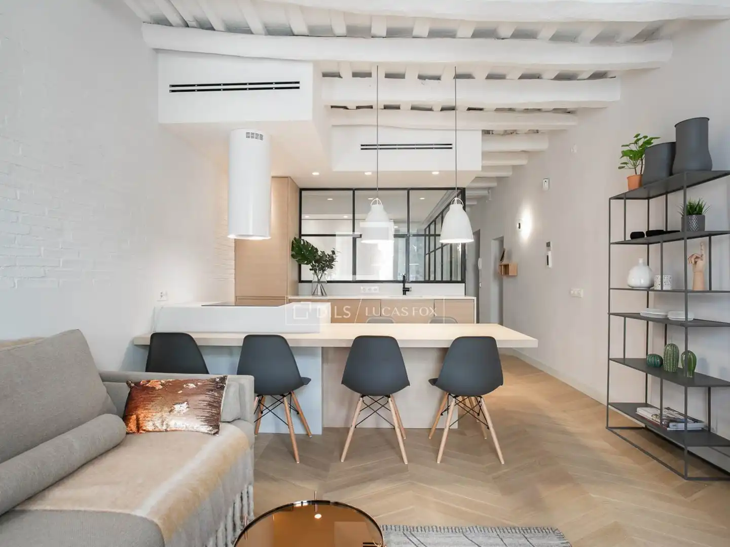 Piso con terraza en alquiler en Ciutat Vella
