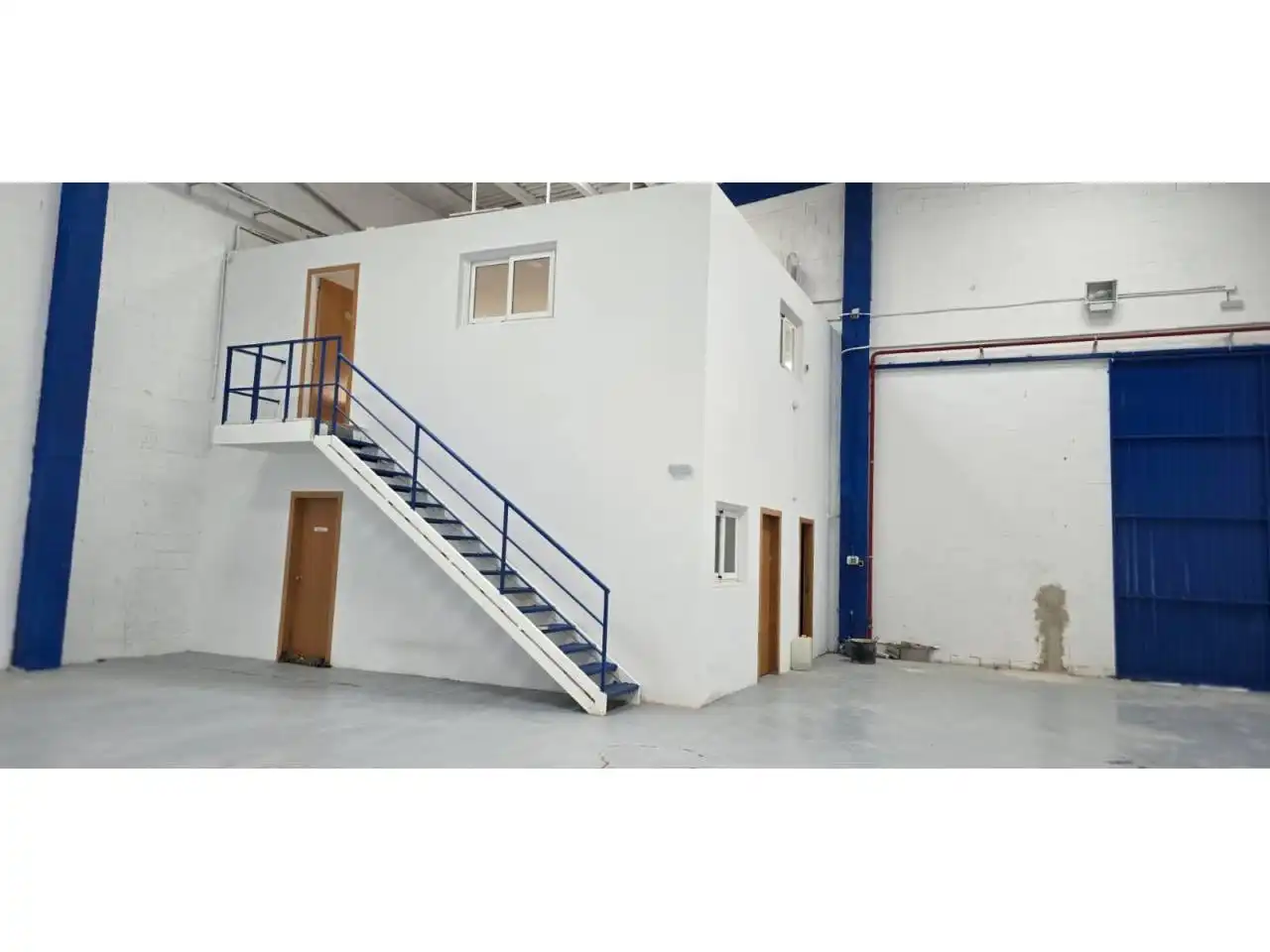 Außenansicht von Fabrikhallen zur Miete in La Roca del Vallès