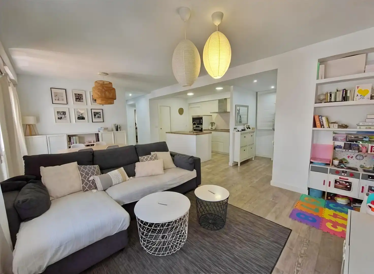 Piso en venta en Calle CARDENAL ZUÑIGA, Los Pinos - El Pilar