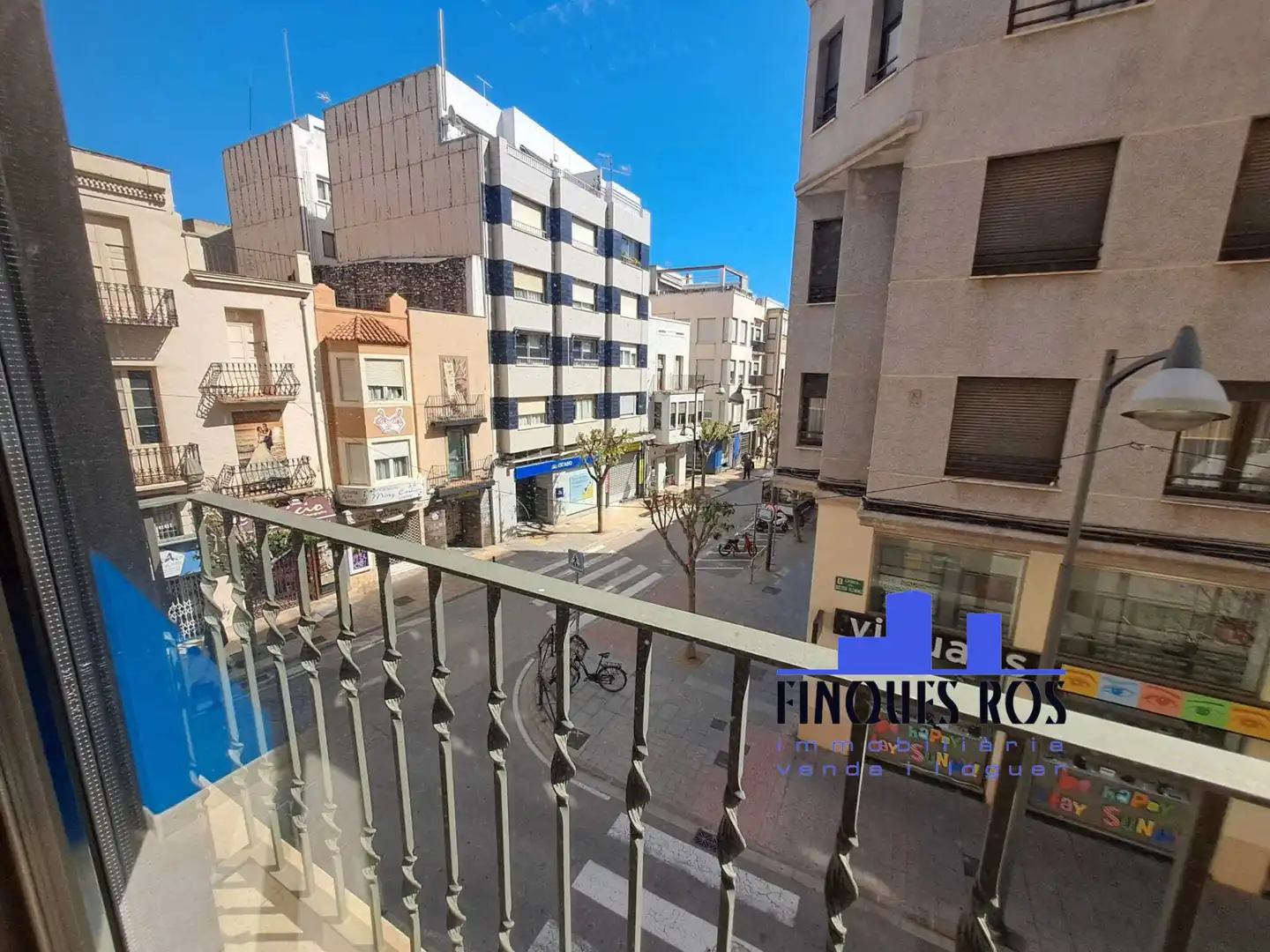 Exterior view of Office for rent in Vinaròs  with Air Conditioner and Heating
