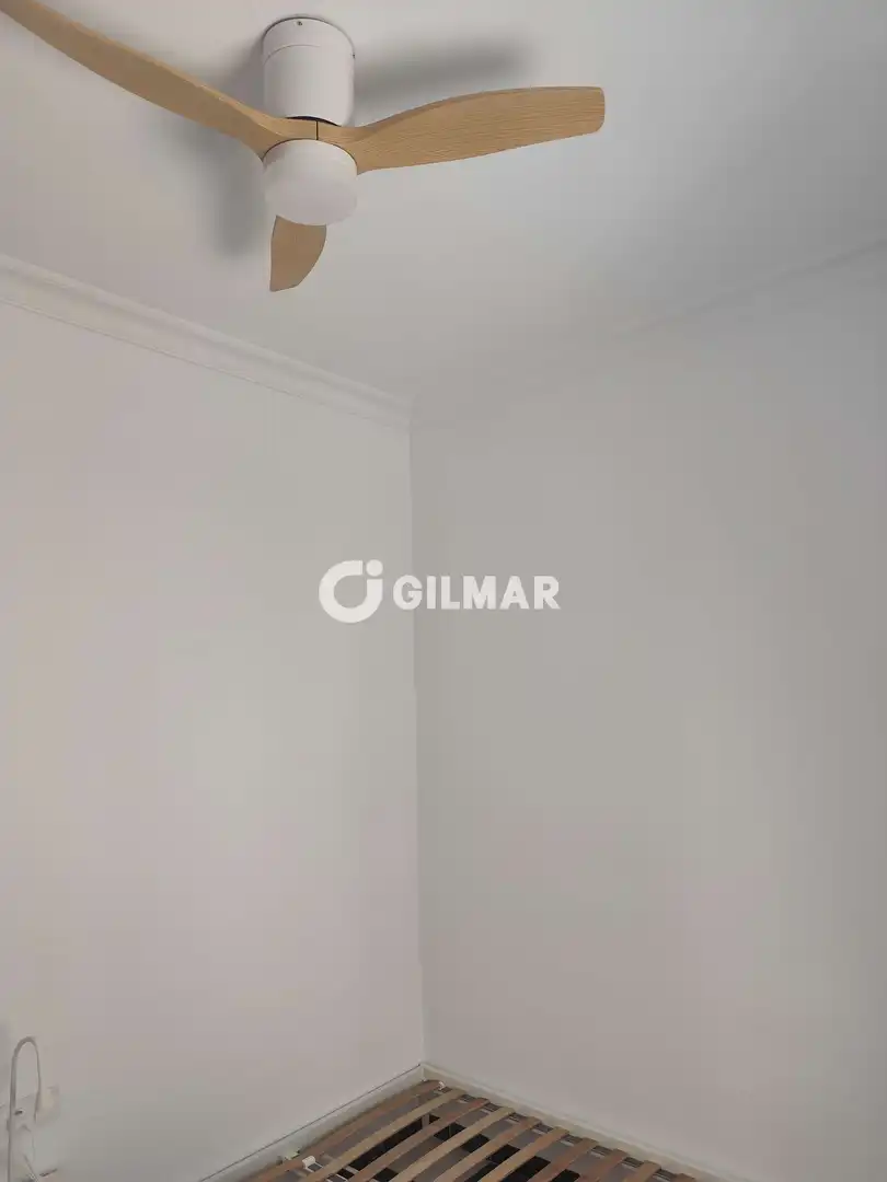 Schlafzimmer von Wohnung zur Miete in Sevilla mit Heizung und Möbliert