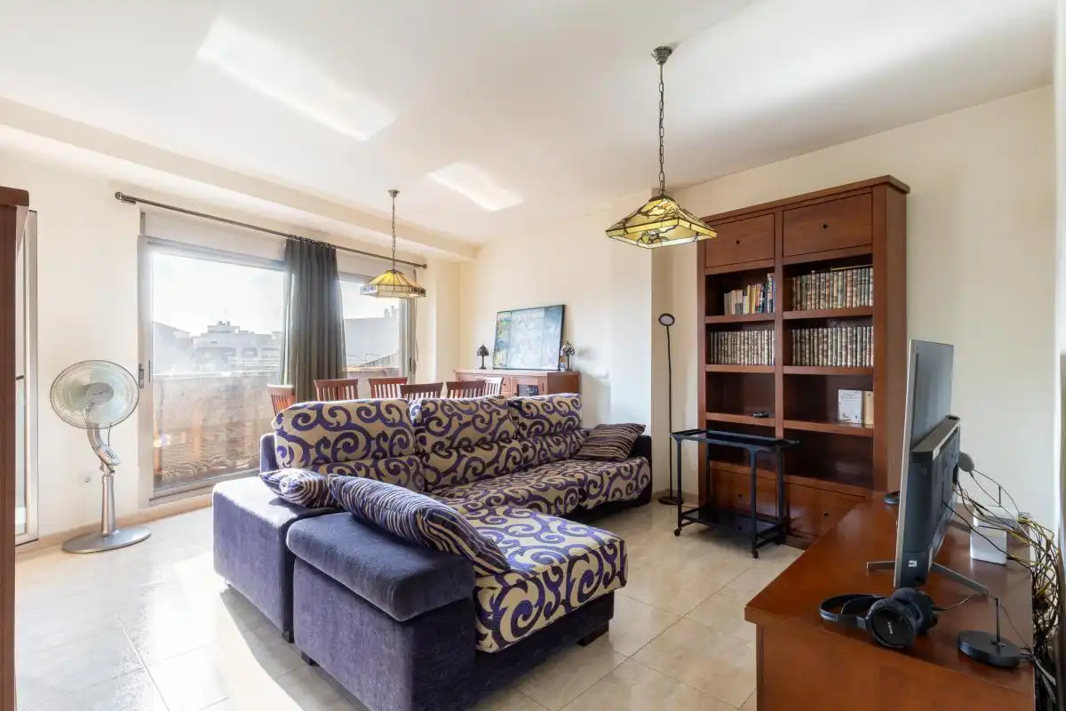 Wohnzimmer von Wohnung zum Verkauf in Montserrat mit Klimaanlage und Heizung